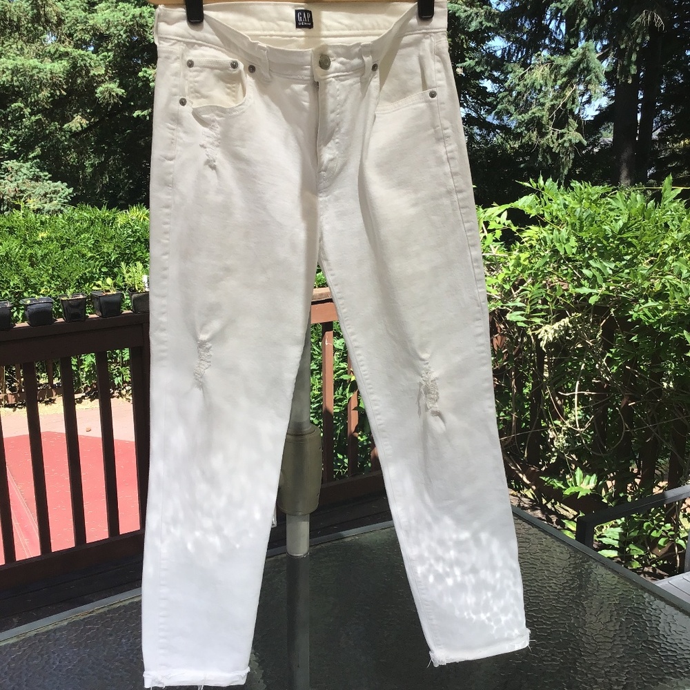 Gap Distressed White Best Girlfriend Jeans in Tall